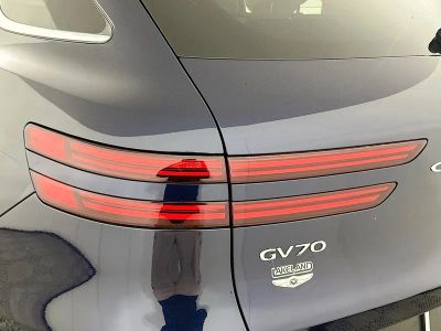 2025 Genesis GV70 — photo 23 view
