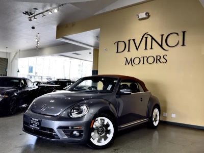2019 Volkswagen Beetle Convertible - Photo 2