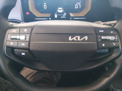 2025 Kia K4 — photo 12 view