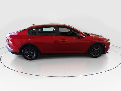 2025 Kia K4 — photo 8 view