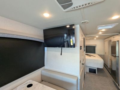 2026 Fleetwood Flair — photo 19 view