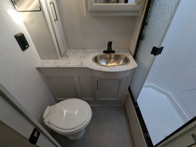 2026 Fleetwood Flair — photo 31 view
