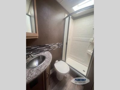 2019 Thor Motor Coach Freedom Elite - Photo 13