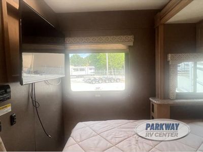 2019 Thor Motor Coach Freedom Elite - Photo 12