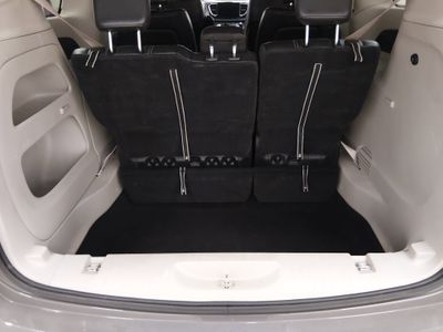 2022 Chrysler Pacifica - Photo 11