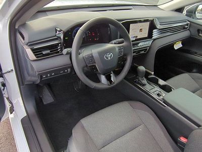 2026 Toyota Camry - Photo 9