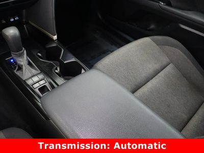 2025 Toyota Camry FWD - Photo 16