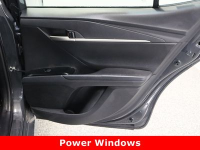 2025 Toyota Camry FWD - Photo 32