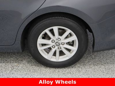 2025 Toyota Camry FWD - Photo 10