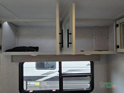 2023 Dutchmen RV Coleman Rubicon — photo 29 view
