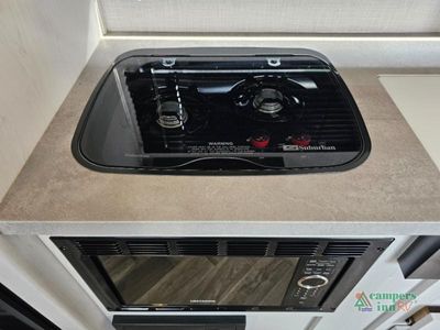 2023 Dutchmen RV Coleman Rubicon — photo 16 view