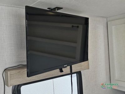 2023 Dutchmen RV Coleman Rubicon — photo 41 view