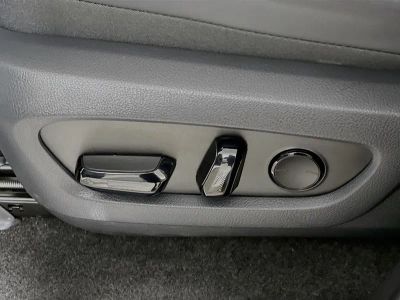 2025 Lexus GX — photo 13 view