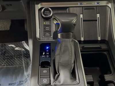 2025 Lexus GX — photo 21 view
