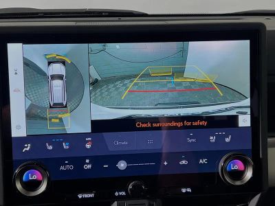 2025 Lexus GX — photo 25 view