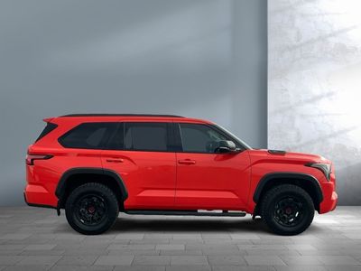2023 Toyota Sequoia - Photo 7