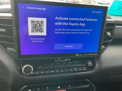 2023 Toyota Sequoia - Photo 12
