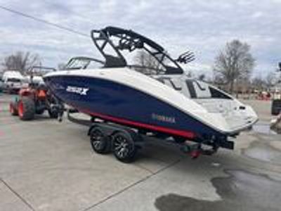 2025 Yamaha 252 XE - Photo 3