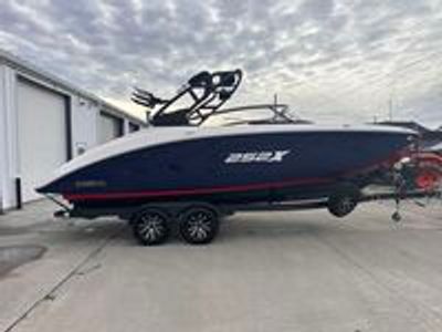 2025 Yamaha 252 XE - Photo 6