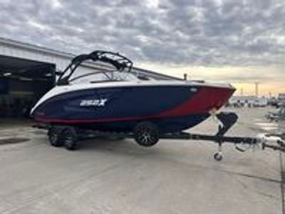 2025 Yamaha 252 XE - Photo 5