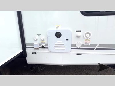 2026 Coachmen RV Freedom Express - Photo 8