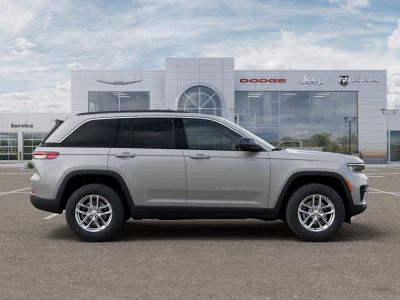 2026 Jeep Grand Cherokee — photo 21 view