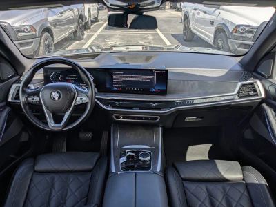2024 BMW X5 — photo 17 view