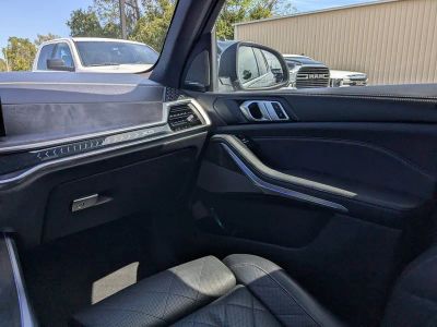 2024 BMW X5 — photo 19 view