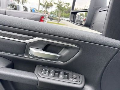 2026 Ram 1500 — photo 16 view