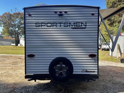 2026 Kz Rv Sportsmen 130RD — photo 13 view