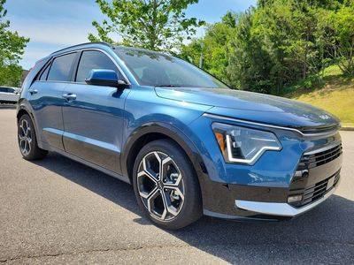 2024 Kia Niro Plug-In Hybrid - Photo 1