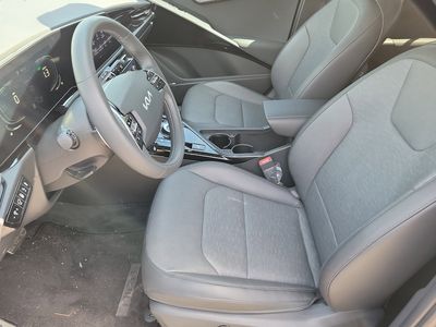 2024 Kia Niro Plug-In Hybrid - Photo 3