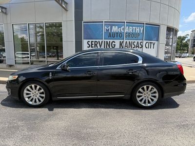 2012 Lincoln MKS — side profile view