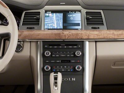 2012 Lincoln MKS — photo 17 view