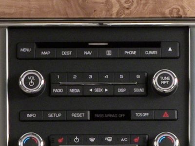 2012 Lincoln MKS — photo 16 view