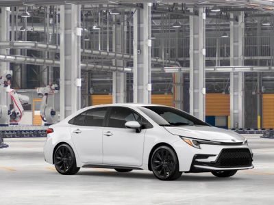 2026 Toyota Corolla - Photo 16