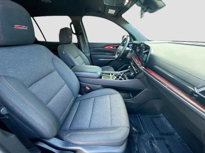 2024 Chevrolet Traverse — photo 32 view