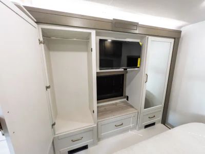 2027 Entegra VISION XL — photo 19 view