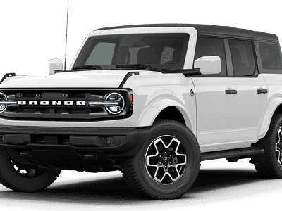 2026 Ford Bronco Outer Banks in Oxford White — front three-quarter view