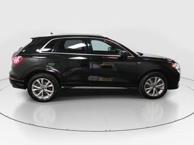 2024 Audi Q3 — photo 8 view