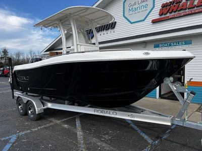 2024 Robalo R222 - Photo 2
