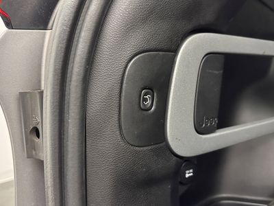 2016 Jeep Cherokee - Photo 27