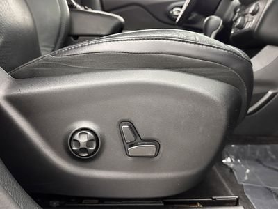 2016 Jeep Cherokee - Photo 32