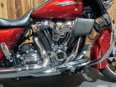 2018 Harley-Davidson Street Glide - Photo 12