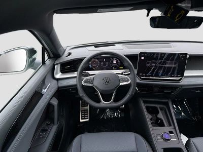 2026 Volkswagen Tiguan — photo 18 view