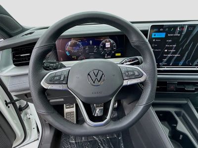 2026 Volkswagen Tiguan — photo 10 view