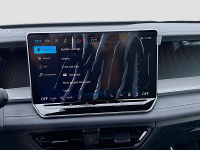 2026 Volkswagen Tiguan — photo 12 view