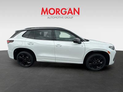 2026 Volkswagen Tiguan — photo 8 view