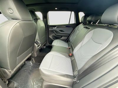 2026 Volkswagen Tiguan — photo 21 view