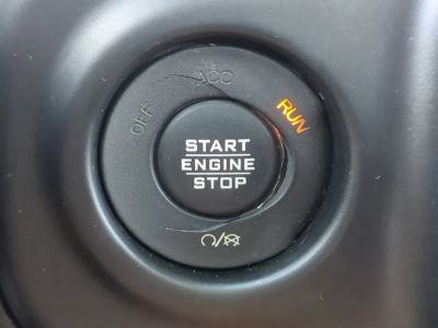 2020 Jeep Wrangler — photo 28 view